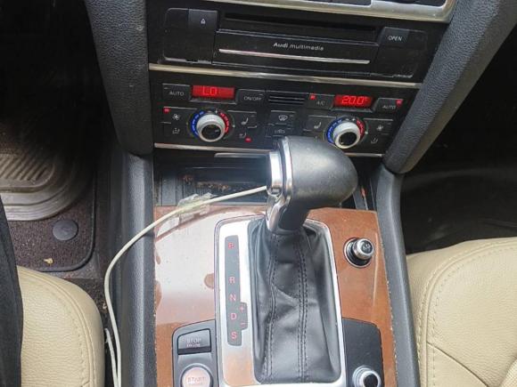 [深圳·粤B] 二手奥迪奥迪Q72014款 35 TFSI 运动型