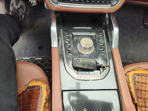 [芜湖·皖B] 二手众泰众泰T7002017款 2.0T 自动旗舰型