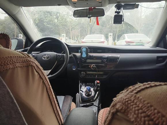 [成都·川A] 二手丰田雷凌2016款 双擎 1.8H GS E-CVT精英天窗版