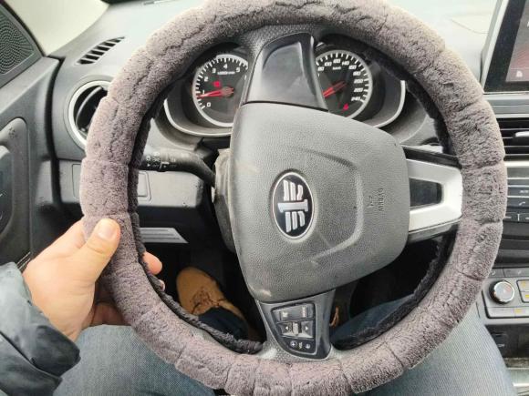 [芜湖·吉E] 二手奔腾奔腾X402018款 网红版 1.6L 手动舒适型