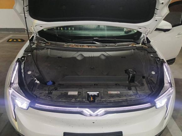 [上海·沪A] 二手哪吒汽车哪吒U2023款 哪吒U-Ⅱ 挑战版 500 磷酸铁锂