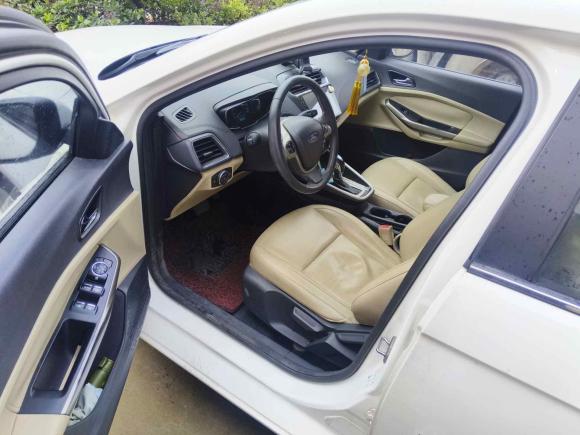 [南昌·赣A] 二手福特福睿斯2015款 1.5L 自动时尚型