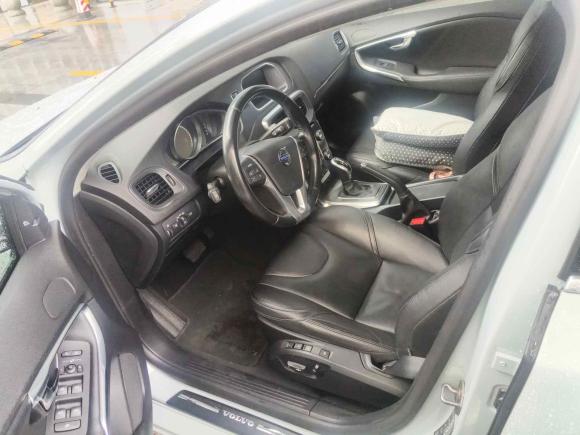 [宁波·浙B] 二手沃尔沃沃尔沃V402015款 1.6T 智雅版