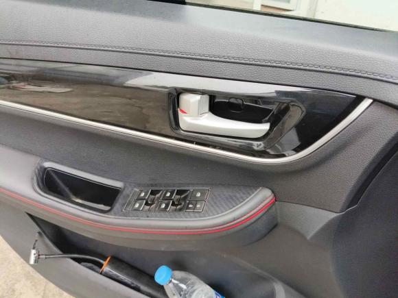 [上海·鄂S] 二手东风风行风行SX62019款 1.6L 手动豪华型 国VI