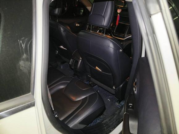 [南昌·赣A] 二手Jeep自由光2016款 2.4L 优越版