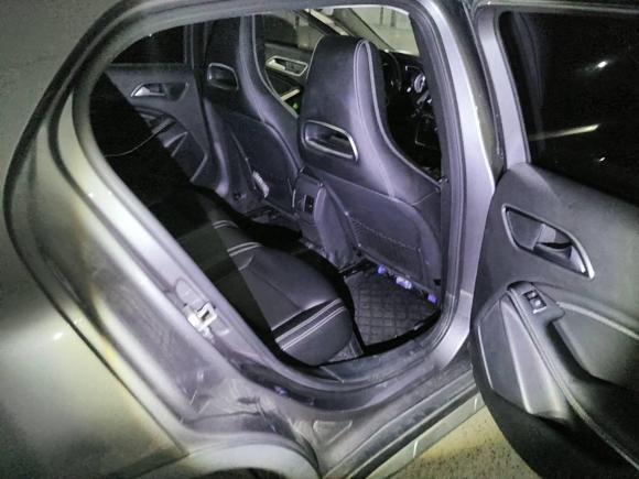 [上海·苏E] 二手奔驰奔驰GLA2016款 GLA 200 动感型