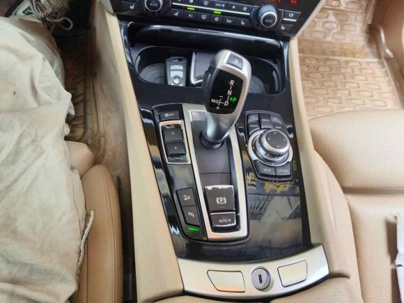 [深圳·粤B] 二手宝马宝马5系GT2011款 535i xDrive豪华型