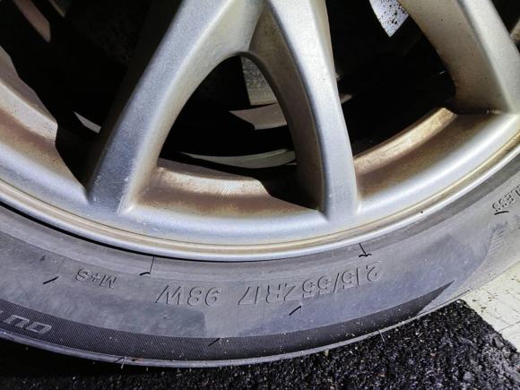 [无锡·苏B] 二手比亚迪比亚迪M62015款 2.4L 自动尊贵版