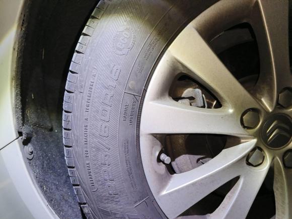 [成都·川A] 二手雪铁龙雪铁龙C52013款 2.0L 自动尊享型