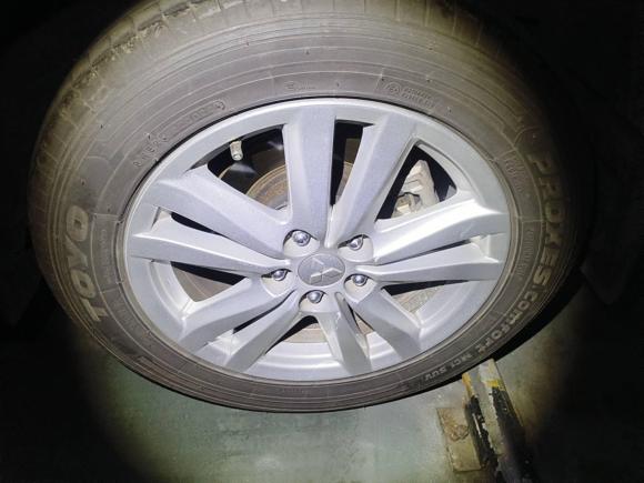 [广州·粤A] 二手三菱劲炫ASX2013款 2.0L CVT四驱尊贵版