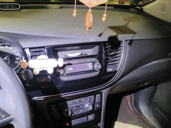 [武汉·鄂A] 二手别克昂科拉2016款 18T 自动两驱都市领先型