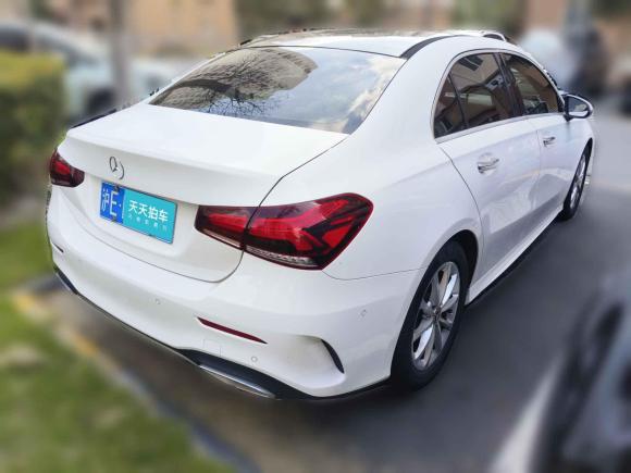 [上海·沪E] 二手奔驰奔驰A级2020款 A 200 L 运动轿车