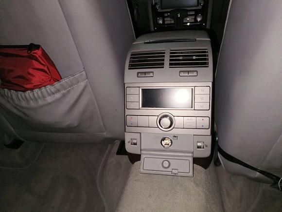 [武汉·鄂A] 二手大众辉腾2012款 3.0L 商务型