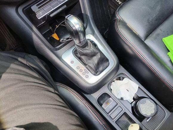 [上海·沪E] 二手大众夏朗2013款 2.0TSI 标配型