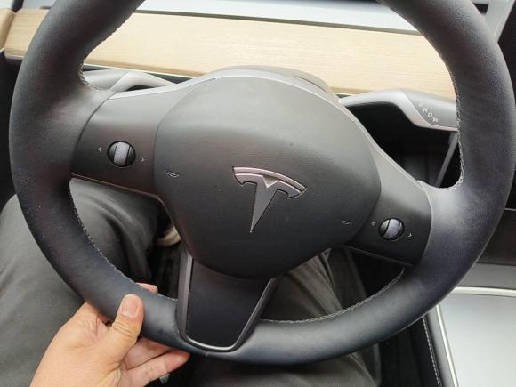 [上海·沪A] 二手特斯拉Model 32022款 后轮驱动版