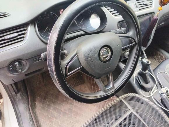 [武汉·鄂A] 二手斯柯达明锐2017款 经典款 1.6L 自动舒适版