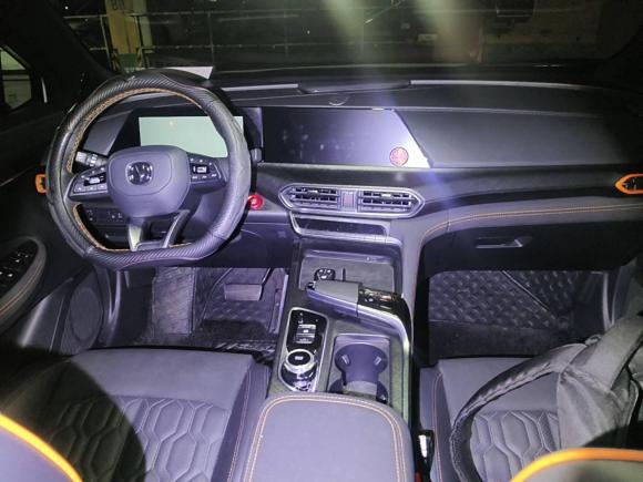 [成都·川A] 二手长安长安UNI-T2022款 1.5T 尊贵型