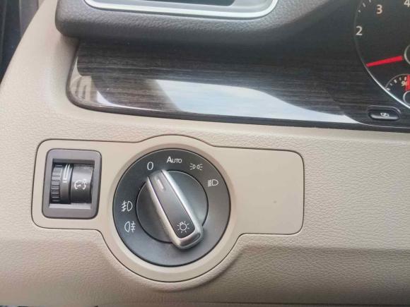 [嘉兴·浙F] 二手大众迈腾2012款 2.0TSI 尊贵型