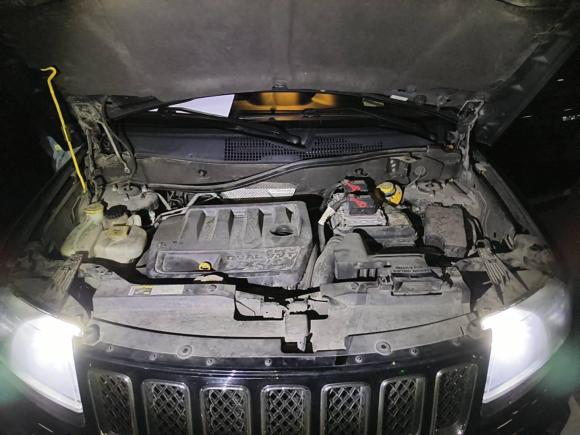 [成都·川A] 二手Jeep指南者2014款 改款 2.4L 四驱舒适版