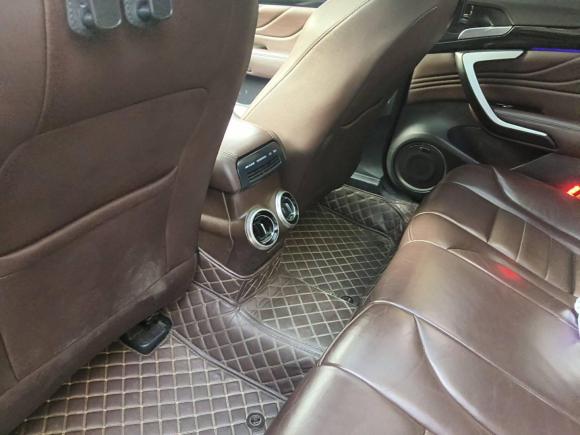 [成都·川A] 二手魏牌魏牌 VV72017款 2.0T 旗舰型