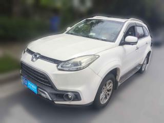 江铃驭胜S3502016款 2.0T 自动两驱汽油超豪华版5座