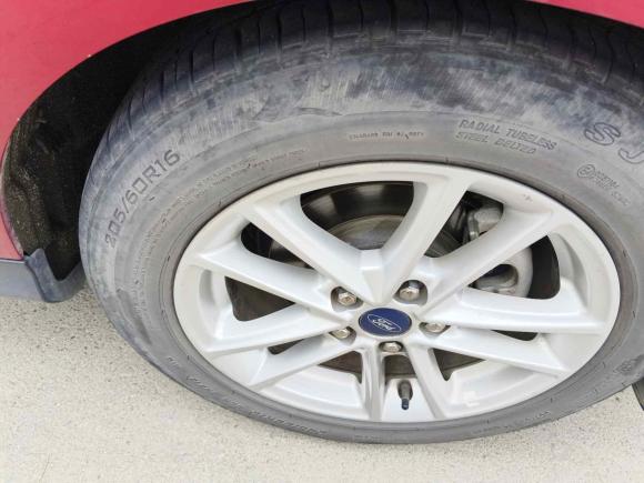 [济南·鲁A] 二手福特福克斯2017款 两厢 1.6L 自动风尚型智行版