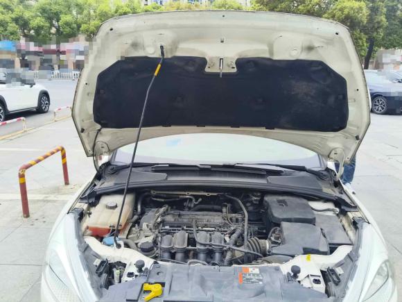 [常州·苏C] 二手福特福克斯2017款 三厢 1.6L 手动舒适型智行版