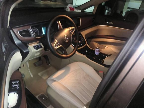 [济南·鲁A] 二手别克别克GL82017款 25S 豪华型 国V