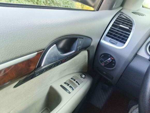 [南通·皖A] 二手奥迪奥迪Q72010款 3.0 TDI quattro 领先型