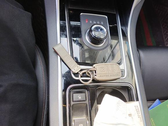 [芜湖·皖A] 二手捷豹捷豹XEL2018款 2.0T 200PS 尊享版