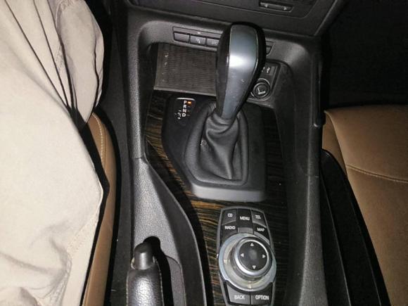 [上海·沪E] 二手宝马宝马X12010款 xDrive28i