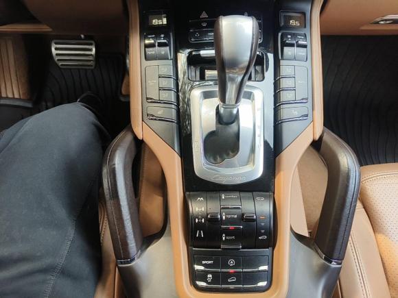 [上海·沪M] 二手保时捷Cayenne2011款 Cayenne S 4.8L