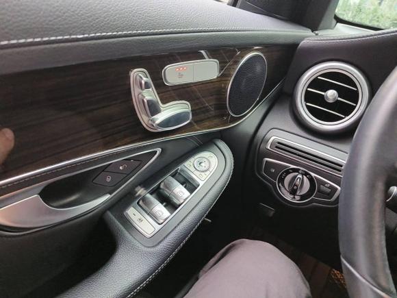 [上海·沪B] 二手奔驰奔驰GLC2016款 GLC 260 4MATIC 动感型