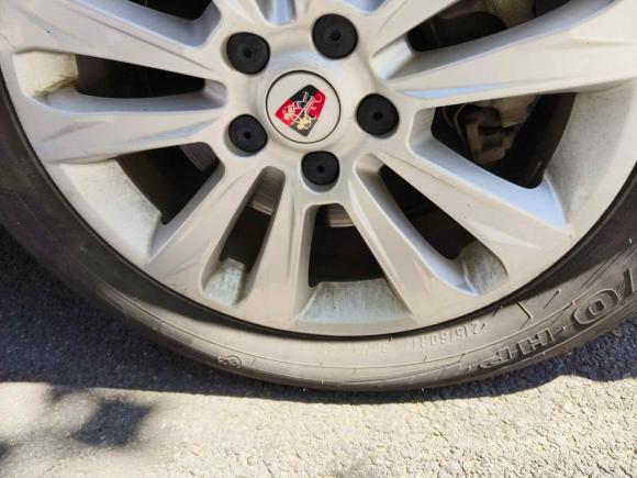 [青岛·鲁B] 二手荣威荣威RX52018款 20T 两驱自动互联网智惠版