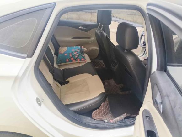 [成都·川A] 二手别克威朗2018款 三厢 15S 自动领先型