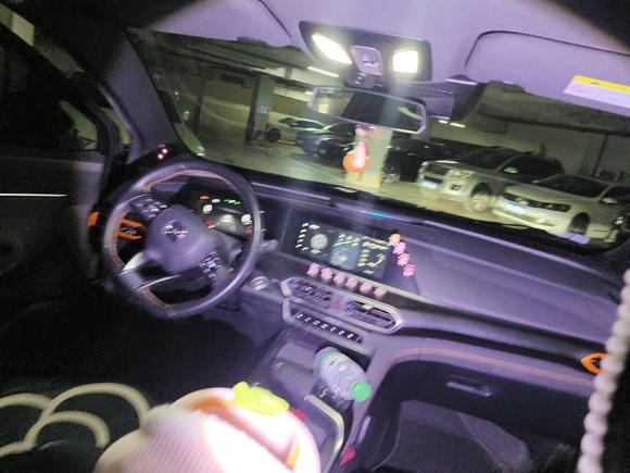 [杭州·浙A] 二手长安长安UNI-T2022款 1.5T 尊贵型