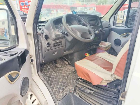 [台州·浙B] 二手依维柯依维柯褒迪2013款 3.0T-A42 客运高顶F1C