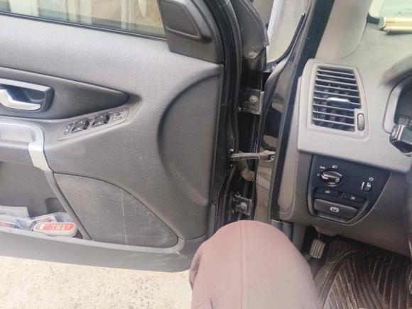 [上海·苏F] 二手沃尔沃沃尔沃XC902012款 改款 2.5T 豪华版