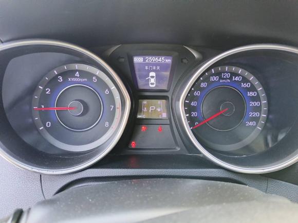 [温州·浙C] 二手现代朗动2013款 1.6L 自动尊贵型