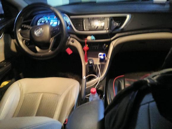 [上海·赣E] 二手别克英朗2017款 15N 手动精英型