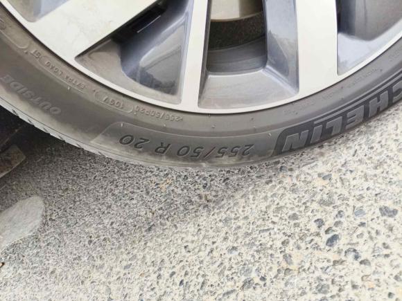 [青岛·鲁B] 二手理想汽车理想L82023款 Pro