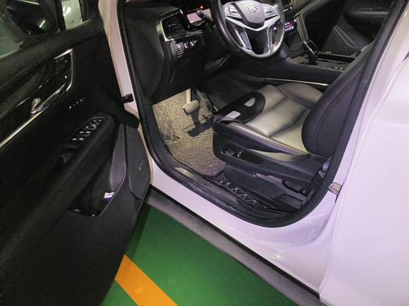 [杭州·浙A] 二手凯迪拉克凯迪拉克XT52016款 25T 豪华型