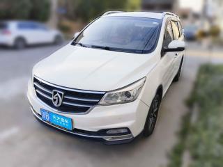 宝骏宝骏7302017款 1.5T 手动风尚型 7座 国V