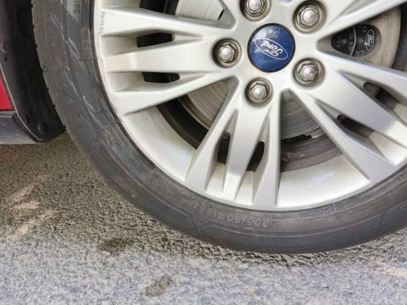 [杭州·浙A] 二手福特福克斯2012款 两厢 1.6L 自动舒适型