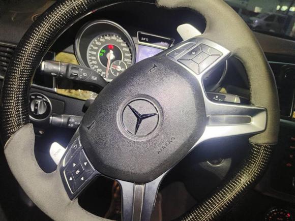 [上海·苏U] 二手奔驰奔驰M级AMG2012款 AMG ML 63