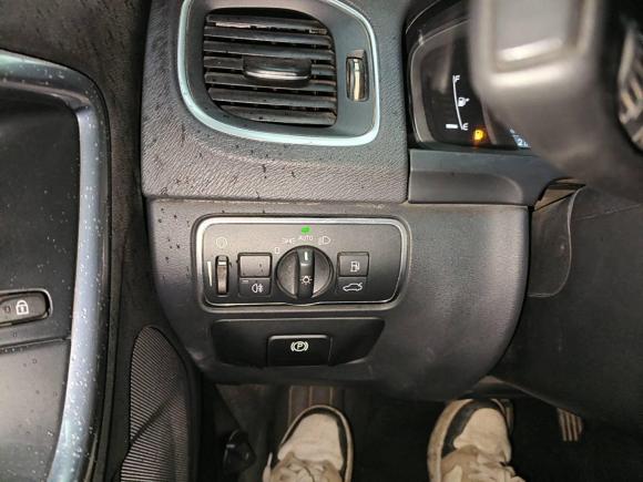 [武汉·鄂W] 二手沃尔沃沃尔沃S602015款 S60L 2.0T 智远版