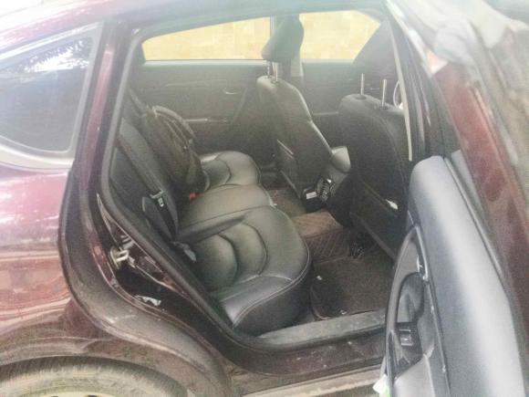 [成都·川A] 二手广汽传祺传祺GA62016款 235T DCT精英版