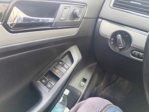 [上海·苏K] 二手大众速腾2015款 230TSI 自动舒适型