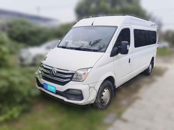 上汽大通MAXUS新途V802018款 2.5T 6挡手动傲运通长轴中顶7/10座「无锡二手车」「天天拍车」