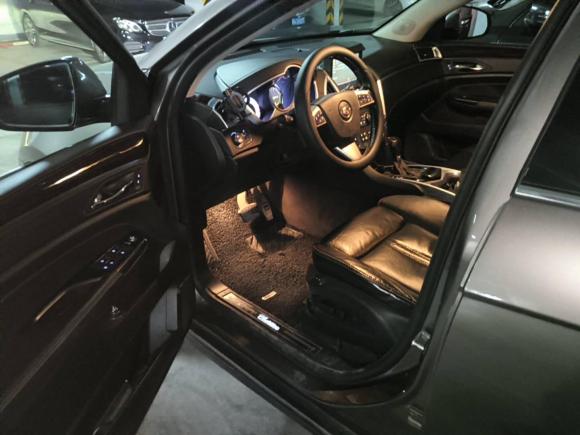 [广州·粤A] 二手凯迪拉克凯迪拉克SRX2012款 3.0L 领先型